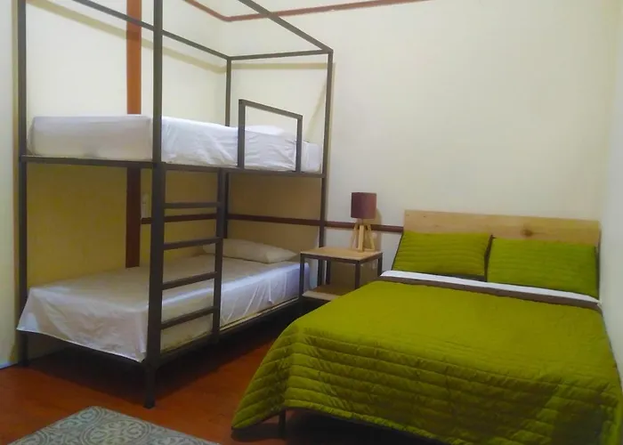 Casa Maria Hostel *